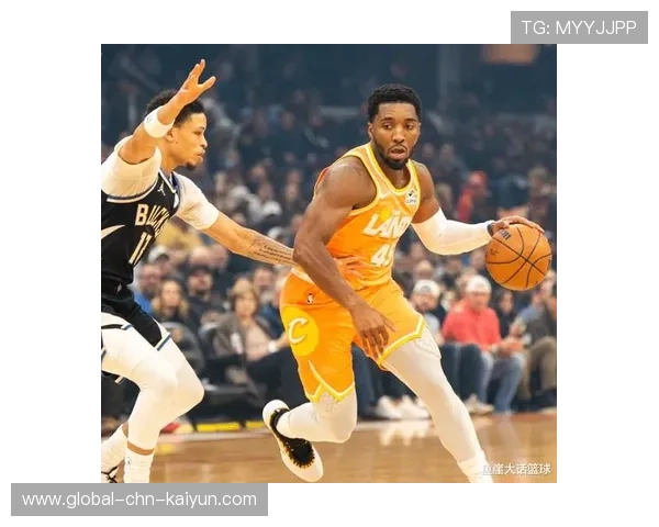 米切尔压哨段落掌控局势,骑士连胜势头难挡 米切尔压哨段落掌控局势,骑士连胜势头难挡