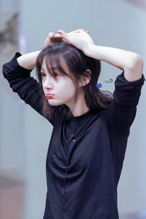 开云官网-刷屏雷军演讲，复盘助创业者提升执行力，雷军2021年演讲视频